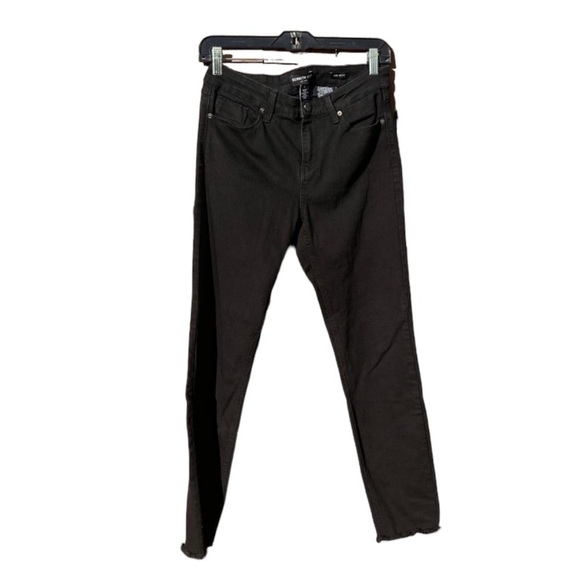 Kenneth Cole Denim - KENNETH Cole size 6 black jeans